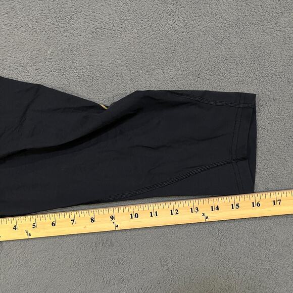 2XU Black Activewear 3/4 Length Compression Crop Leggings Women's Size S gym - Picture 5 of 7